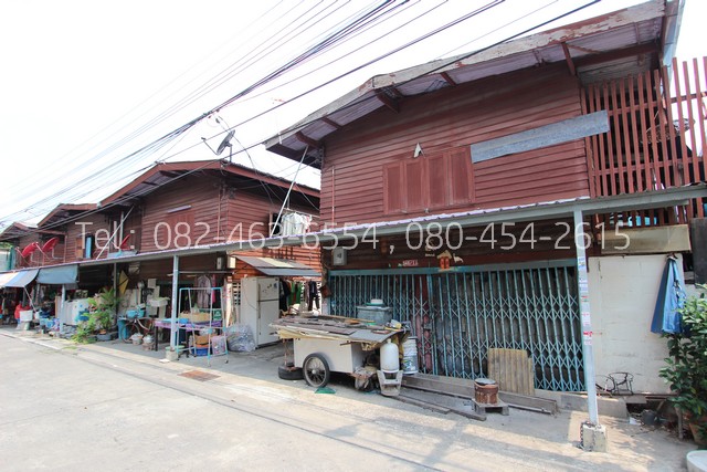 เช่า บ้าน ไม้ตึกแถว 2 ชั้น 1,200 บาท ประชาอุทิศ สุขสวัสดิ์