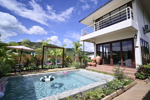 ขายบ้านพักตากอากาศวิวภูเขา พร้อมสระว่ายน้ำ อ เมืองกาญจนบุรี