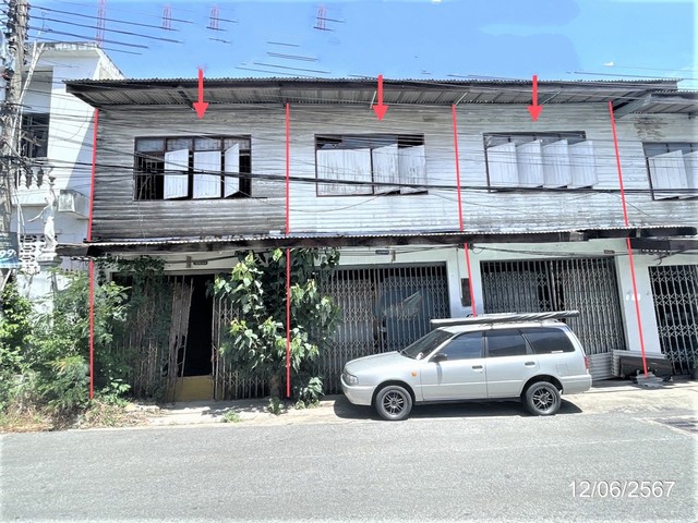 ขายอาคารพาณิชย์ 2 ชั้น จำนวน 3 คูหา จ.ชลบุรี