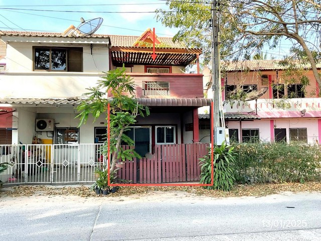 ขายทาวน์เฮ้าส์ 2 ชั้นซ.โรงโป๊ะ-เขาไม้แก้ว 15 ตะเคียนเตี้ย ชลบุรี