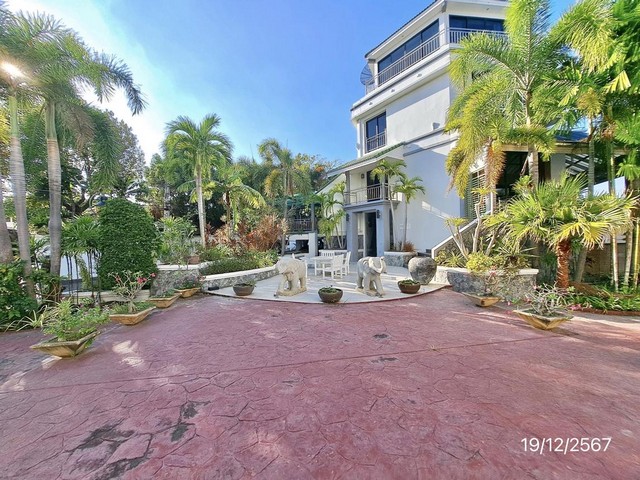 ขายคอนโดโครงการ จอมเทียนยอช์ทคลับ โลว์~ไรซ์ ชลบุรี