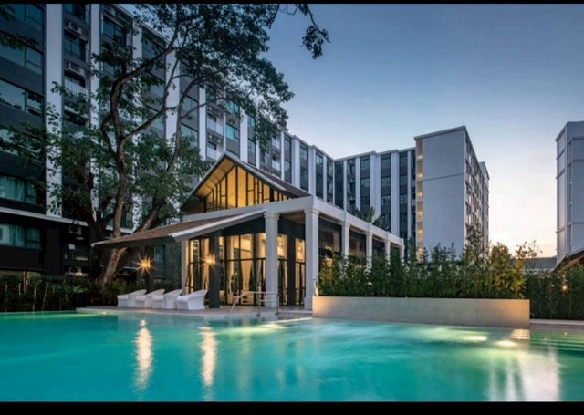 ให้เช่าเอสเซ็นท์ คอนโด วิวสระว่ายน้ำ ใกล้เซ็นทรัลเฟส