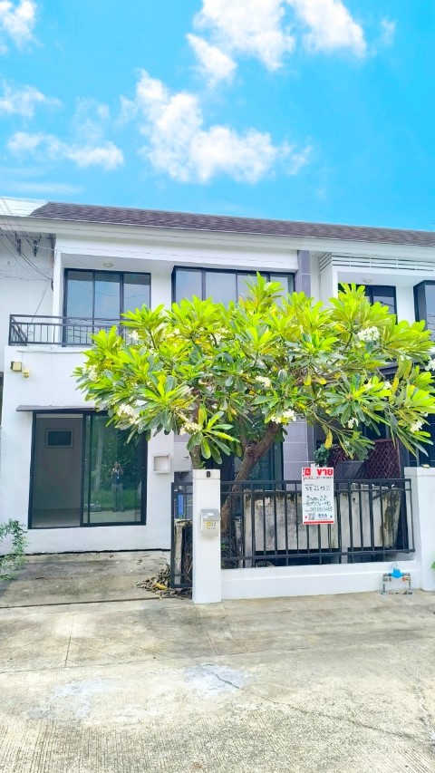 เดอะวิลล่า รามคำแหง-สุวรรณภูมิ The Villa ทาวน์เฮ้าส์ ถนนรามคำแหง