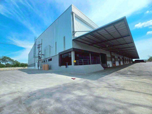 ให้เช่าโกดังบางละมุง ชลบุรี 7,296 ตรม