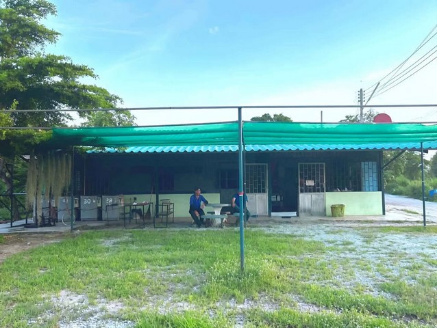 ขายที่ดินพร้อมสิ่งปลูกสร้างราคาถูกชลบุรี