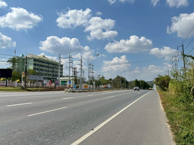 ขายที่ดินเปล่าติดถนนสุขุมวิท จันทบุรี เหมาะสำหรับลงทุน