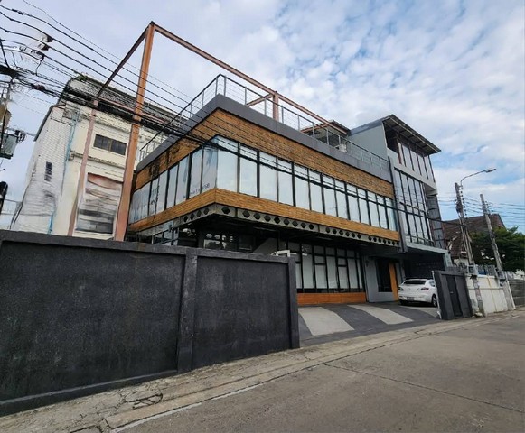 ให้เช่าโฮมออฟฟิศ 3 ชั้น ซอยติวานนท์ ใกล้MRT กระทรวงสาธารณสุข