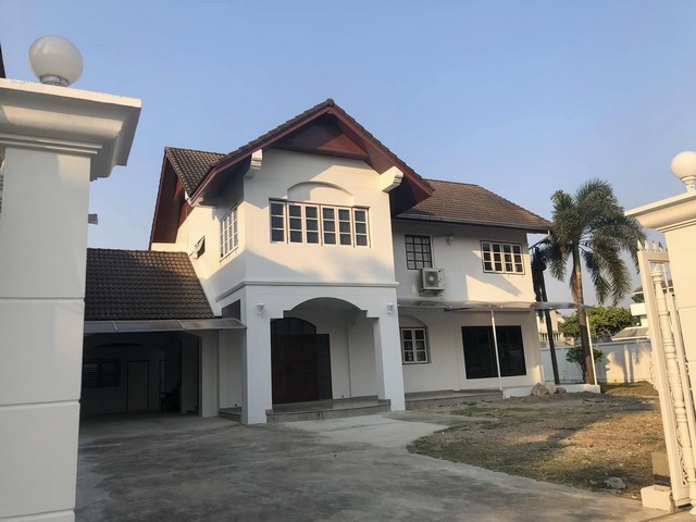 ให้เช่าบ้านเดี่ยว 208 ตรว.ย่านลาดพร้าว ใกล้มหาวิทยาลัยเซนต์จอห์น