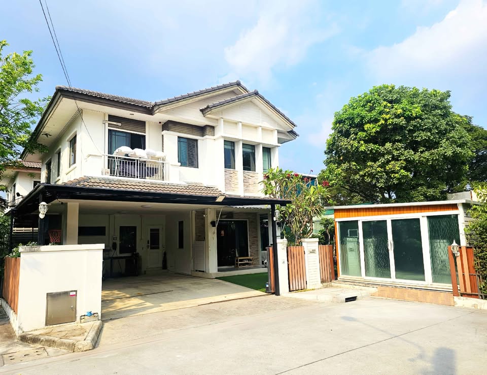 ขายบ้าน 87 ตรว 4 ห้องนอน หมู่บ้านมัณฑนา เลค วัชรพล ถนนสุขาภิบาล 5