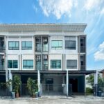 ขายทาวน์โฮม 3 ชั้น 19.3 ตรว. 4 นอน พาทิโอ วัชรพล – รามอินทรา