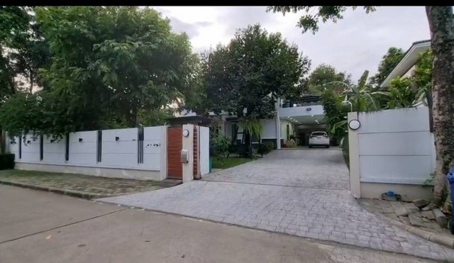 ให้เช่าบ้านเดี่ยว บ้านลาดพร้าว Exclusive เดินทางสะดวกใกล้เลียบด่ว