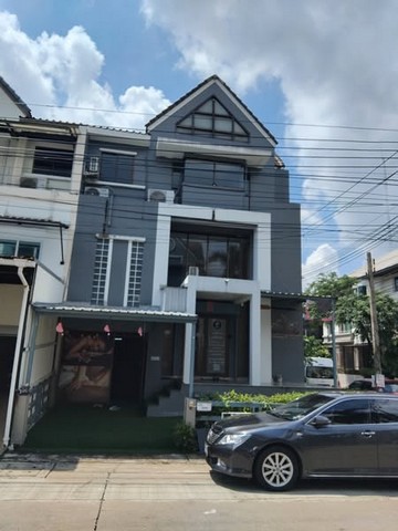 ให้เช่าทาวน์โฮม 3 ชั้น ย่าน Town in Town – ศรีวรา เหมาะทำออฟฟิศ