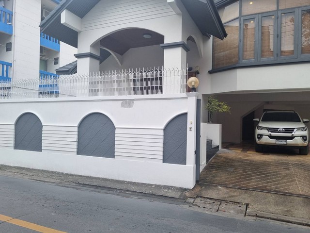 ให้เช่าบ้านเดี่ยว ซอยรัชดาภิเษก 36 ใกล้โลตัสวังหิน