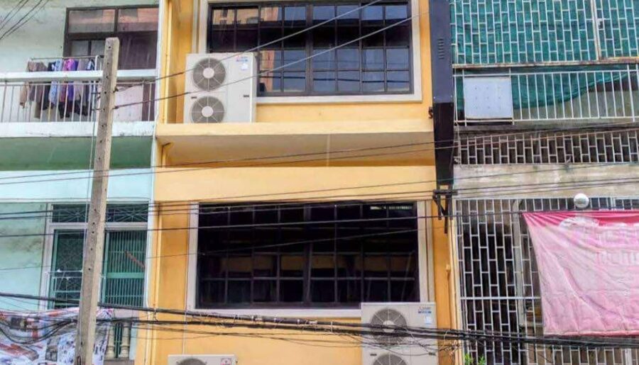 ให้เช่าอาคาร 4 ชั้น ซอยสุขุมวิท 22 ทำเลเหมาะทำโฮสเทล ร้านนวด คาเฟ