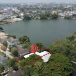 บ้านติดทะเลสาบกลางเมือง! บรรยากาศรีสอร์ทในหมู่บ้านสัมมากร รามคำแหง