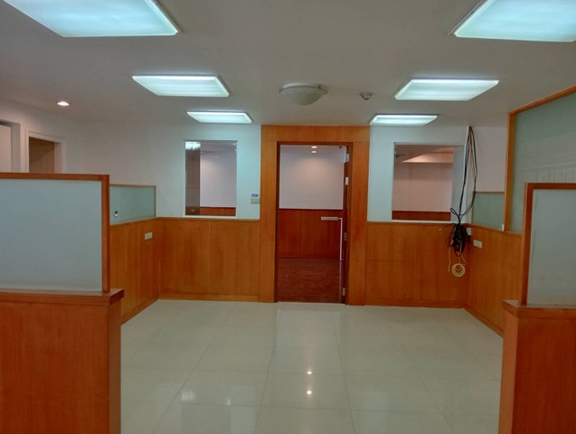 ขาย ปล่อยเช่า คอนโดไอทีเอฟ-สีลมพาเลส ชั้น14 ถนนสีลม กทม