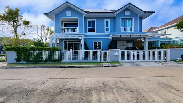 บุราสิริ ปัญญาอินทรา Burasiri Panyaintra หลังมุม 5 นอน บิ้วสวยมาก