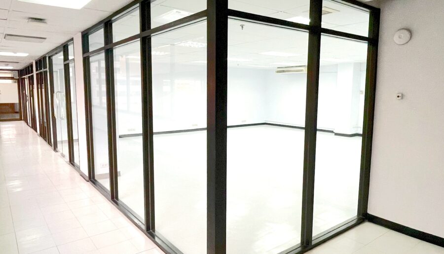 ให้เช่าตึกสำนักงานใจกลางเมือง ออฟฟิศย่านอโศก สุขุมวิท 21