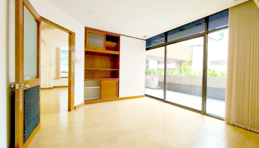 ให้เช่าตึกสำนักงานใจกลางเมือง ออฟฟิศย่านอโศก สุขุมวิท 21