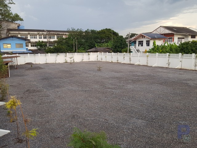 ขายที่ดินใจกลางเมือง อยุธยา พร้อมรั้วคอนกรีต เนื้อที่ 3 งาน 57 ตร