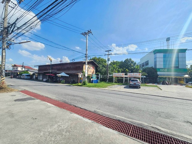 ขายที่เปล่าบ้านหมอ ที่เปล่าสระบุรี แถมสิ้งปลูกสร้างบ้านไม้