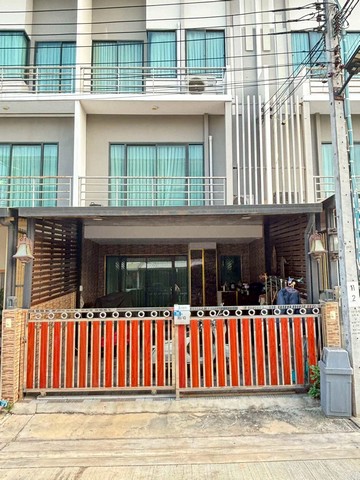 บ้านเดี่ยว 3 ชั้น เจแกรนด์ สาทร-กัลปพฤกษ์ พื้นที่ 18.5 ตร.ว