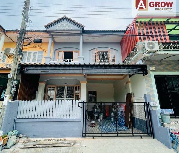 หมู่บ้านสุธาวีคัตเตอร์เฮ้าส์ ตำหรุ-บางพลี เฟอร์ครบ ตกแต่งพร้อมเข้