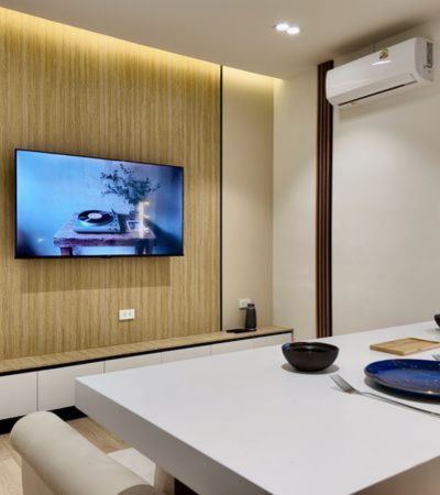 ศรีธนาคอนโด 1 ห้องวิวสวยเมือง และวิวกาดสวนแก้ว ใกล้นิมมาน-เมญ่า