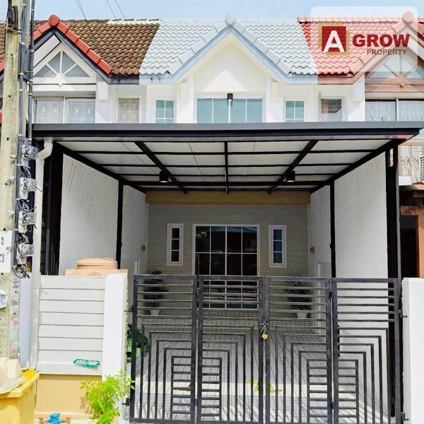 หมู่บ้านพูนสินธานี 3 ซอยเคหะร่มเกล้า 64 รีโนเวทใหม่ทั้งหลัง พร้อ