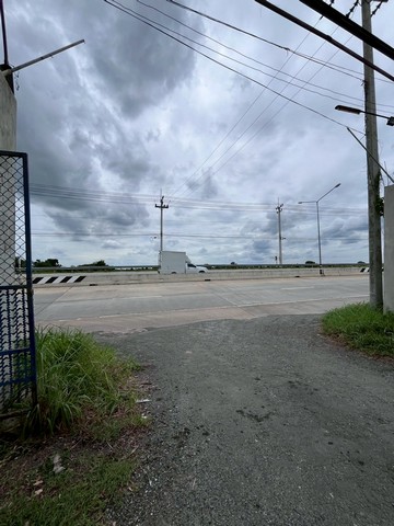 ที่ดินทำเลทองอยุธยา 3 ไร่ 85 ตรว ติดถนนสายหลัก พร้อมโกดัง