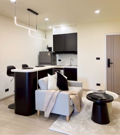 อังเกต คอนโด ห้องรีโนเวทใหม่ ฟรีเฟอร์นิเจอร์ครบชุด ตรงปก วิวดีมาก