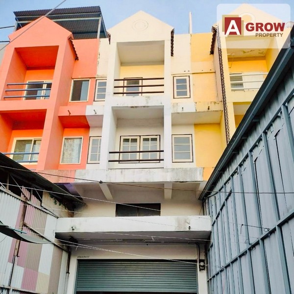 ให้เช่าทาวน์เฮ้าส์ 3 ชั้น บางพลี ซอยบางปลา 2 ทำเลดีอยู่ตรงข้ามกับ