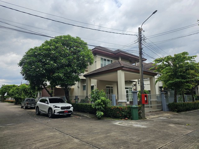 ขายถูก7.85ล.บ้านแมกไม้ ออเงิน-วัชรพล หลังมุม