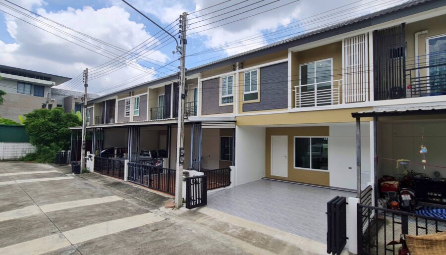 ขายทาวน์โฮม 2 ชั้น ดีไลท์ เดอลอฟท์ เมืองเอก-ม.รังสิต ซ.5