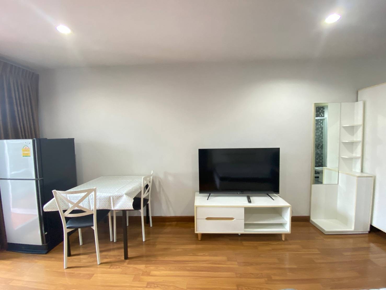 Regent Home 22 clean nice