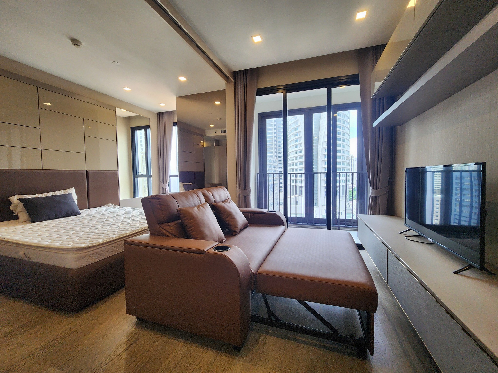 Ashton Asoke 12th floor