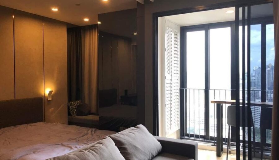 Ashton Chula Silom 35th floor