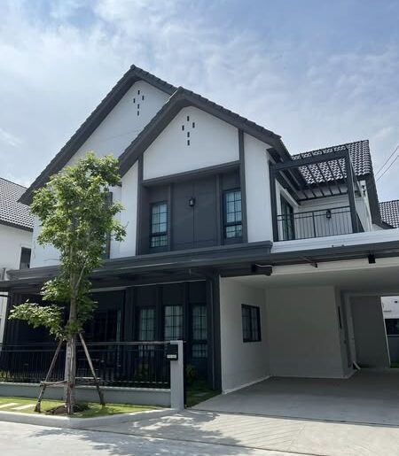ให้เช่าบ้านเดี่ยว โครงการ Centro bangna เดินทางสะดวกติดถนนกาญจนาภ
