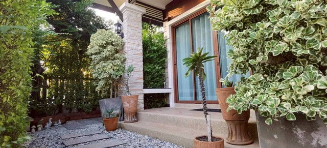 ให้เช่าบ้านพักสไตล์รีสอร์ท หมู่บ้านวนิศาวิลล์เฟอร์นิเจอร์ครบราคาถ