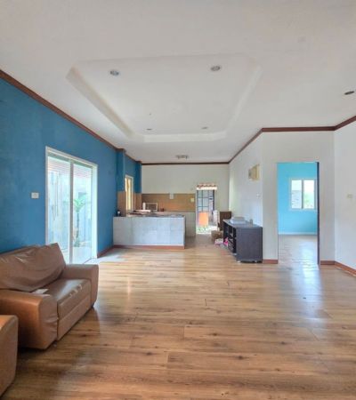 บ้านเดี่ยว 2 หลัง ที่ดินใหญ่มาก หลังตลาดท่ารั้ว ซื้อวันนี้ ถูกกว่