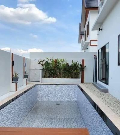 พูลวิลล่าติด รร.นานาชาติลานนา ราคาต่ำกว่าตลาดในโซนเดียวกันหลายล้า