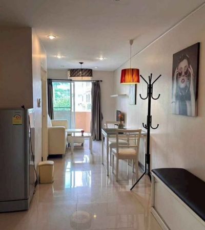 Hillside 2 ห้องกว้าง แบ่งฟังก์ชันเป็นสัดส่วน เฟอร์นิเจอร์ครบ พร้อ