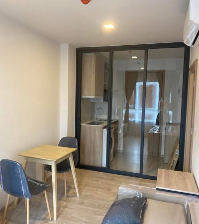 ห้องใหม่เอี่ยม ห้องกว้าง วิวเซ็นทรัลเฟส เฟอร์นิเจอร์ เครื่องใช้ไฟ