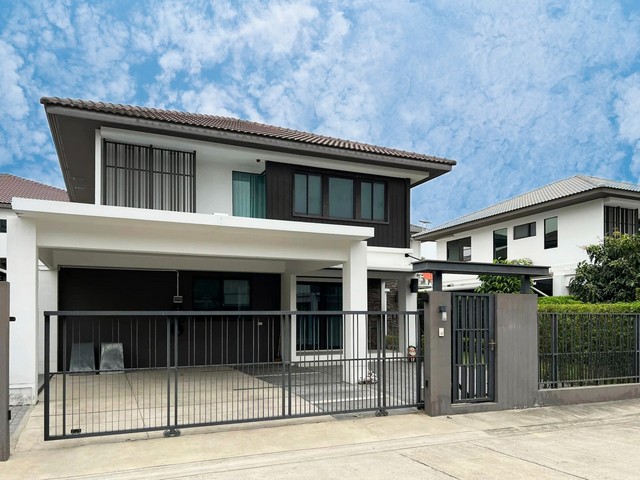 ขายบ้านเดี่ยว มัณฑนา บางนา กม7 ใกล้เมกะ บางนา สวย ใกล้ส่วนกลาง ด่