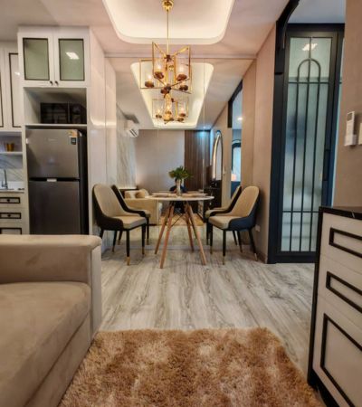 สุพนิช คอนโด ห้องใหญ่พร้อมระเบียง แบ่งห้องครัว ห้องนั่งเล่น เฟอร์