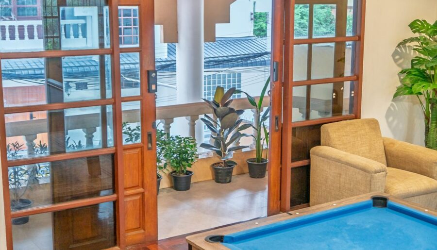 ปล่อยเช่าบ้าน ทาวน์โฮม 5 ชั้น ใจกลางทองหล่อ ซอย 25 Tropical House ทำเลเยี่ยม พร้อมดาดฟ้าส่วนตัว โทร 092-6397963