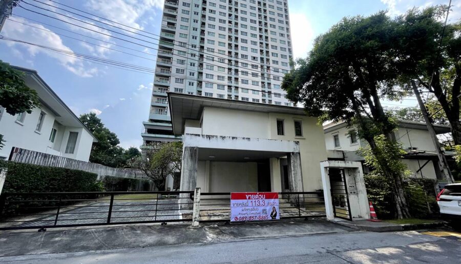 ขายบ้าน 2 ชั้น หมู่บ้าน Noble Tara Ngamwongwan เมืองนนทบุรี หน้าโครงการติดสถานีรถไฟฟ้า Tel 089-8578865