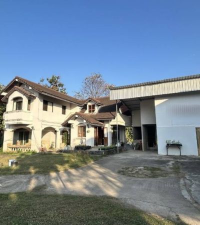 ที่ดินพร้อมสิ่งปลูกสร้าง 408 ตร.ว. ใกล้ถนนหลัก และรร.นานาชาติ 500