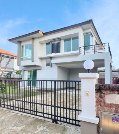 วรารมย์ เจริญเมือง บ้านเดี่ยวรีโนเวทใหม่ พื้นที่เยอะ โครงการเงียบ