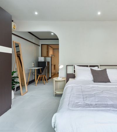 ชมดอยคอนโด ตึกเหลี่ยม ห้องสวย พร้อมวิวสระว่ายน้ำ เฟอร์นิเจอร์ครบ